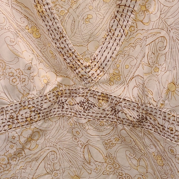 Eddie Bauer Floral Top - Picture 3 of 6